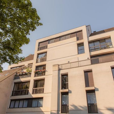 Suite Romanee 6 Personnes Vue Cathedrale 2 Places De Parking Dijon Kültér fotó